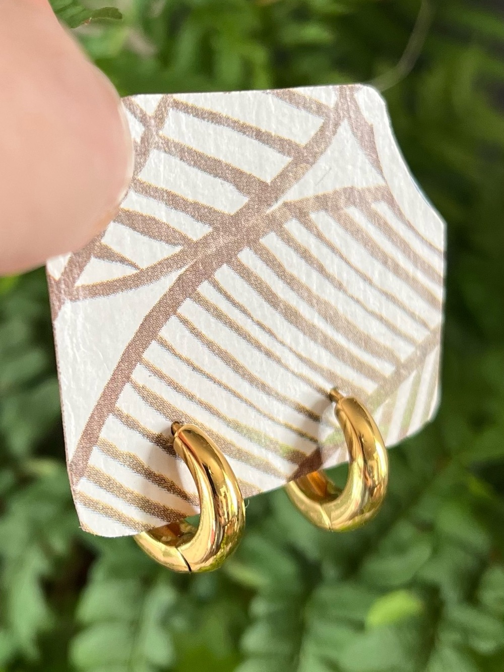 Gold Hoop Earrings - Women's Classic Huggie Hoops